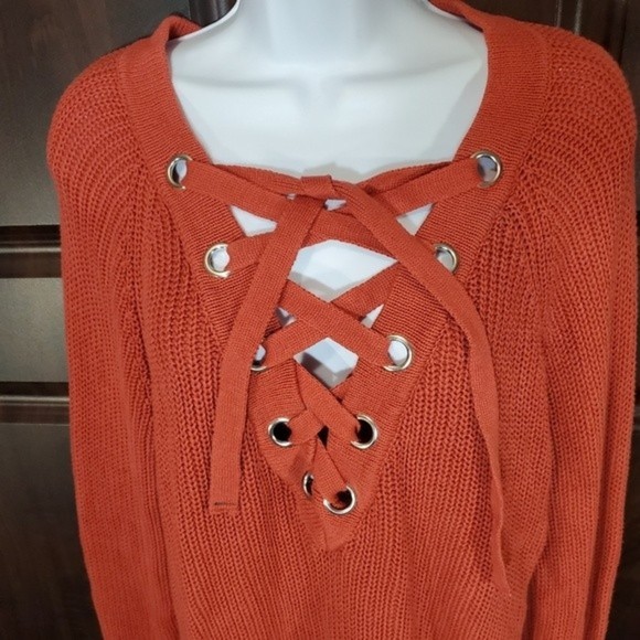 FOREVER 21 Knit Sweater - Picture 3 of 8